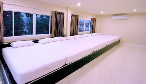 4 Bedrooms with Private Pool Vila