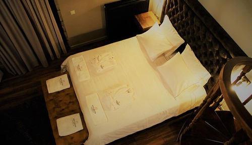 Luxury Suite