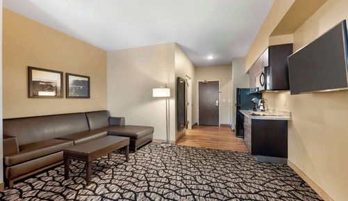 Suite, 2 Queen Beds, Accessible, Kitchenette