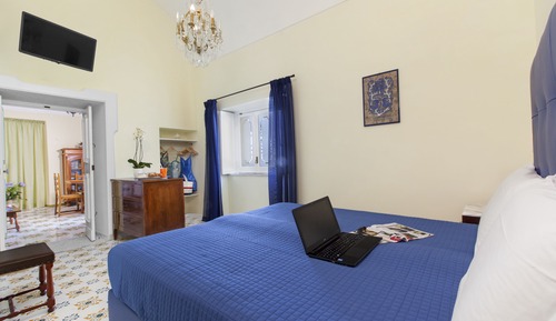 Standard Double Room, Garden View (Iris)