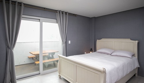 Studio (13 pyeong)