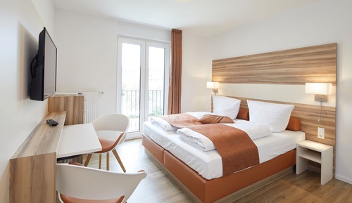 Business-Doppelzimmer Gartenseite