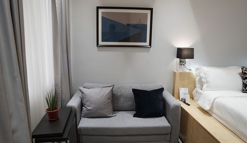 Deluxe Studio