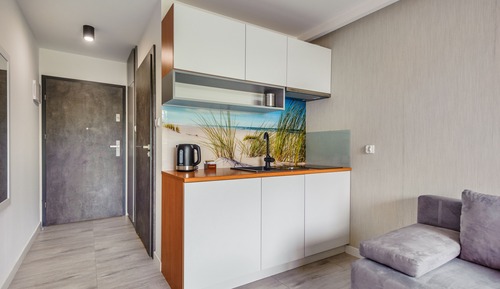 Studio Suite (112)