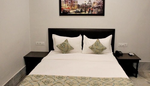 Deluxe Room, Balcony