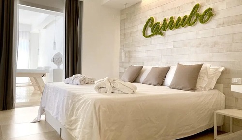 The 27 Exclusive Room