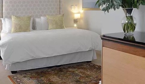 Ground Floor Suite