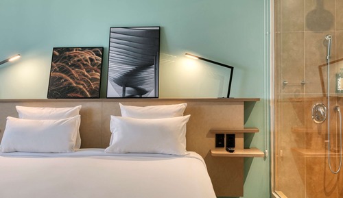 Superior Room, 1 Queen Bed, Accessible (Adapted)