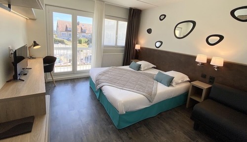 Superior Double Room, Pool View