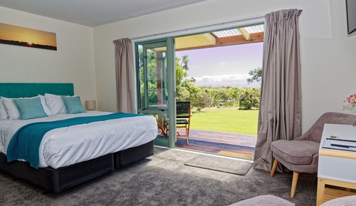 Tasman King Room