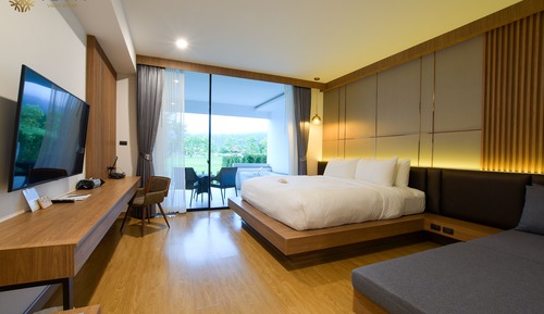 King Jacuzzi Suite