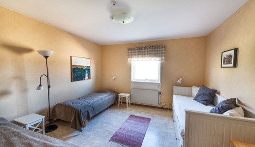 Twin Room (Annex)