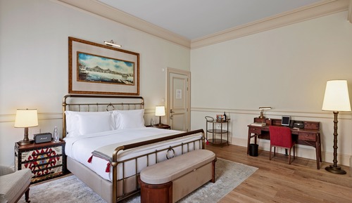 Deluxe Room, 1 King Bed
