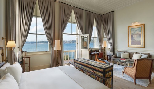Bosphorus Junior Suite with Balcony