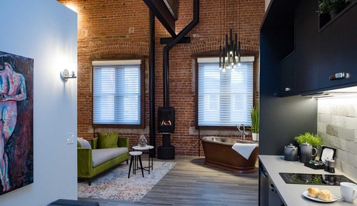 The Holt Suite