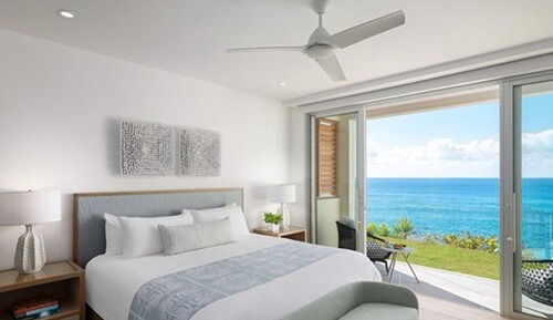 Three Bedroom Ocean Front Jacuzzi Suite