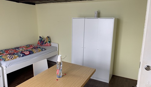 Twin Room, Shared Bathroom (3)