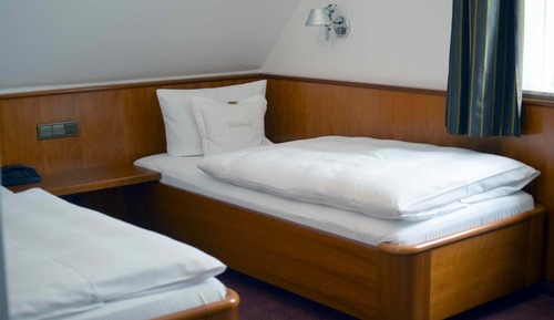 Comfort Twin Room