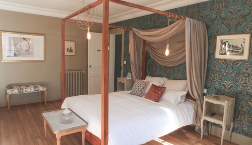 Double Room (Antoinette)