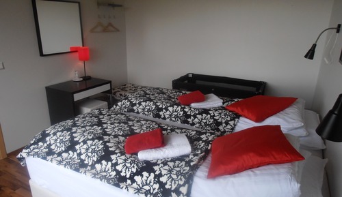 Standard Twin Room, Shared Bathroom