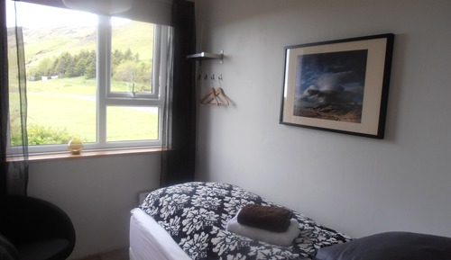 Single Room, Shared Bathroom