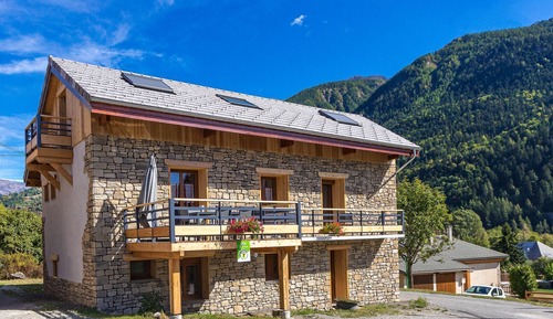 Comfort Cottage, Private Bathroom, Mountain View (Gîte Coste Belle)