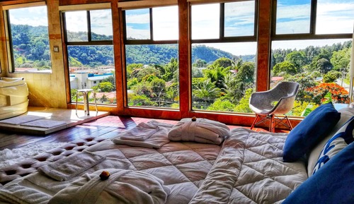 Honeymoon Studio, Hot Tub, Valley View