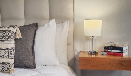 Premier Studio Suite, 1 Queen Bed, Kitchenette, Garden Area