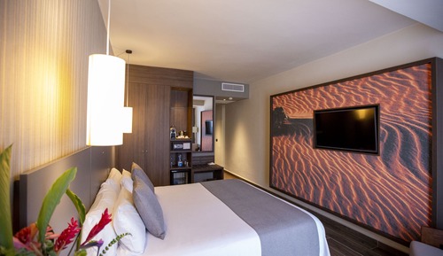 Suite, City View