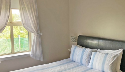 Bungalow, 2 Bedrooms, 2 Bathrooms