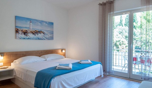 Studio (Comfort Studio with Balcony Sea View)