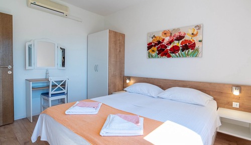 Studio (Family Studio with Balcony Sea View)