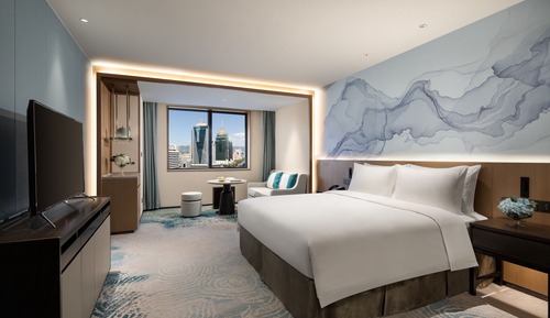 Deluxe King Room