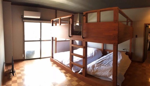 Deluxe Family Room, Non Smoking (203)