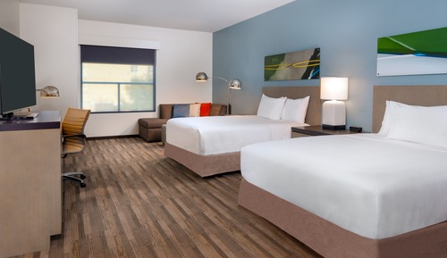 Room, 2 Queen Beds, Accessible, Bathtub