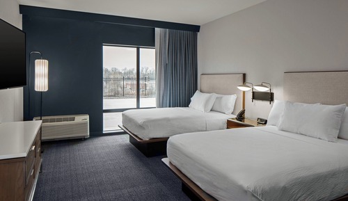 Room, 2 Queen Beds (Mobility Accessible, Roll-In Shower)