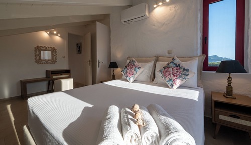 Loft Suite Apartment