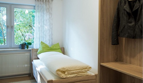 Single Room, Garden View