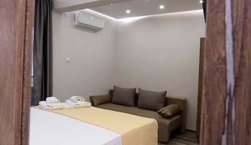 Elite Studio, Sea View