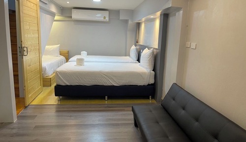 Luxury Triple Room, 1 Bedroom, Non Smoking, Kitchenette