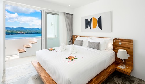 Junior Penthouse Suite