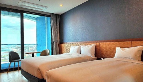 Family Twin Room, Ocean View (Deluxe)