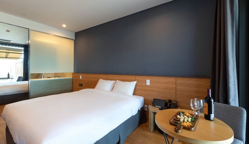 Deluxe Double Room, City View