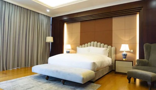 Presidential Room