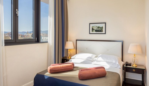 Junior Suite (panoramic view)