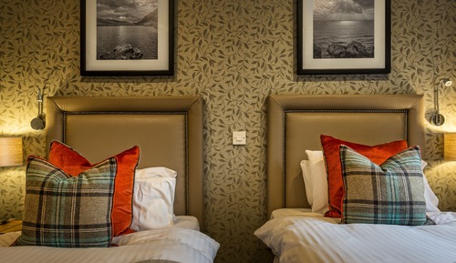 TWO BED LODGE