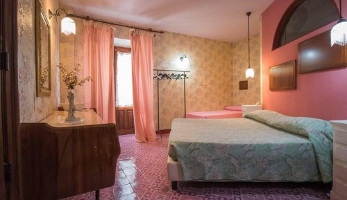 Basic Triple Room