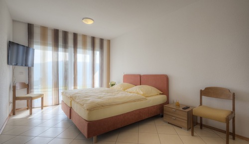 Luxury Suite, Jetted Tub