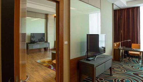 Deluxe Suite