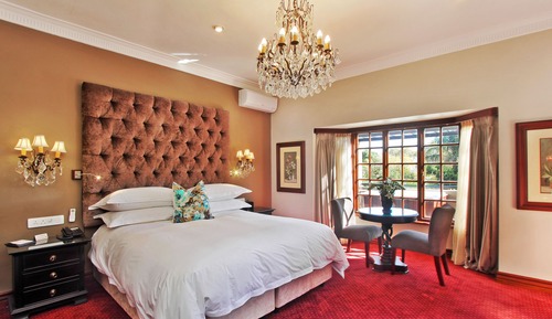 Luxury Suite with Private Jacuzzi